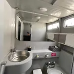 Botel Confortable Yatch Sant Adria de Besos