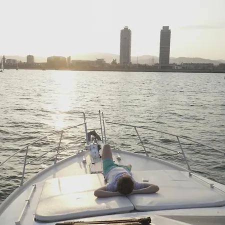 Confortable Yatch