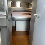 Confortable Yatch Botel *